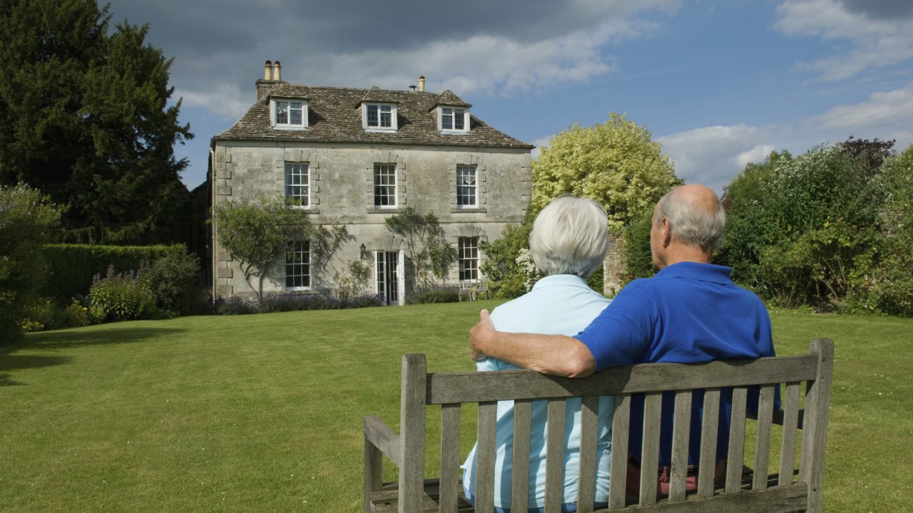 Resilience in Adversity_ Coping Strategies for Empty Nest Syndrome
